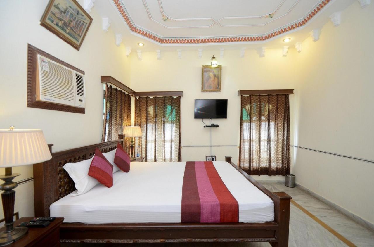 Hotel Heritage Mandāwa Exterior photo