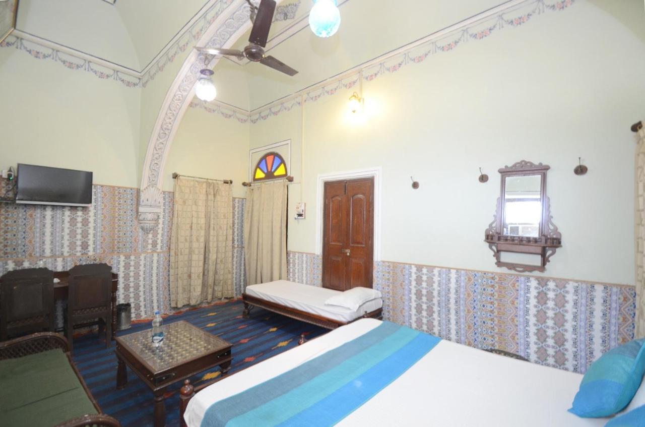 Hotel Heritage Mandāwa Exterior photo